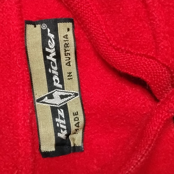 - Kitz Pichler Red Wool Blazer Cable Knit Detail with Brass Buttons - Picture 7 of 10